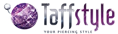 Taffstyle-Logo mit lilafarbenem Schmuckstein und dem Zusatz „Your Piercing Style“.